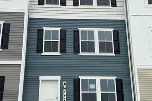 447 17th Ave, Ranson, WV 25438 - Photo 1