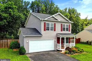 501 Maddex Farm Dr, Shepherdstown, WV 25443 - Photo 1