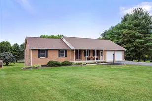 139 Green Valley Dr, Charles Town, WV 25414 - Photo 1