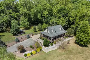 651 Stratford Ln, Charles Town, WV 25414 - Photo 1