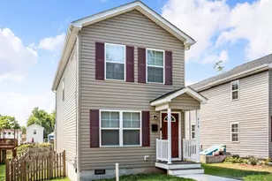 418 S Charles St, Charles Town, WV 25414 - Photo 1