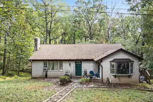 105 Chestnut Ln, Harpers Ferry, WV 25425 - Photo 1