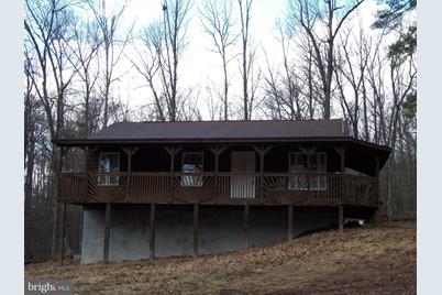 1261 Holly Hill Dr Berkeley Springs Wv 25411 Mls Wvmo108594