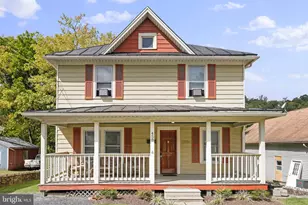 458 S Washington St, Berkeley Springs, WV 25411 - Photo 1