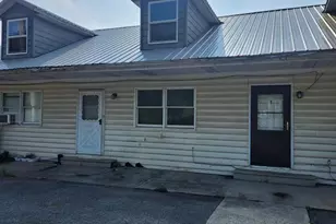 107 4th St, Terra Alta, WV 26764 - Photo 1