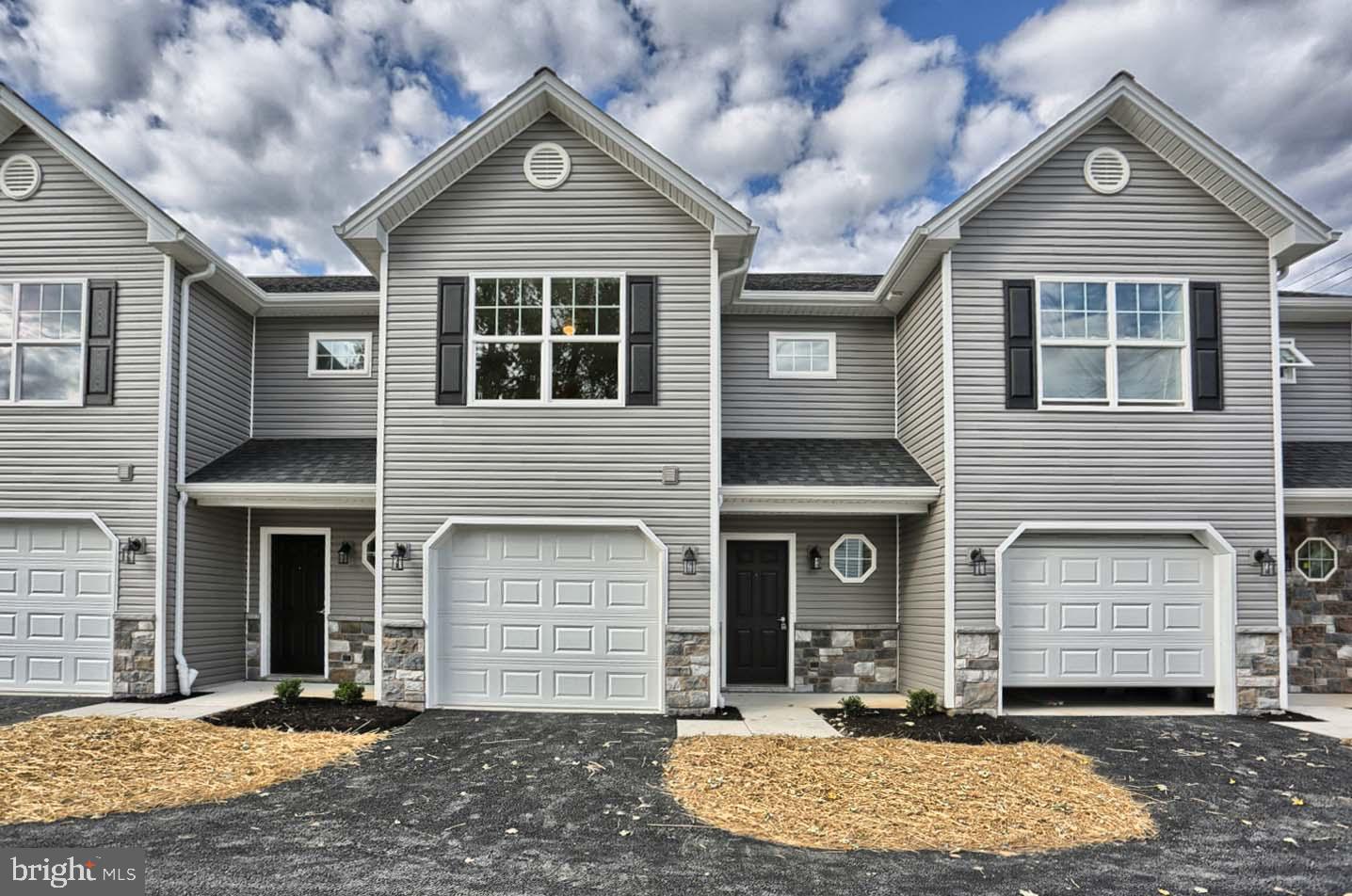 20 N Locust St, Shiremanstown, PA 17011 MLS 1000784373 Coldwell Banker