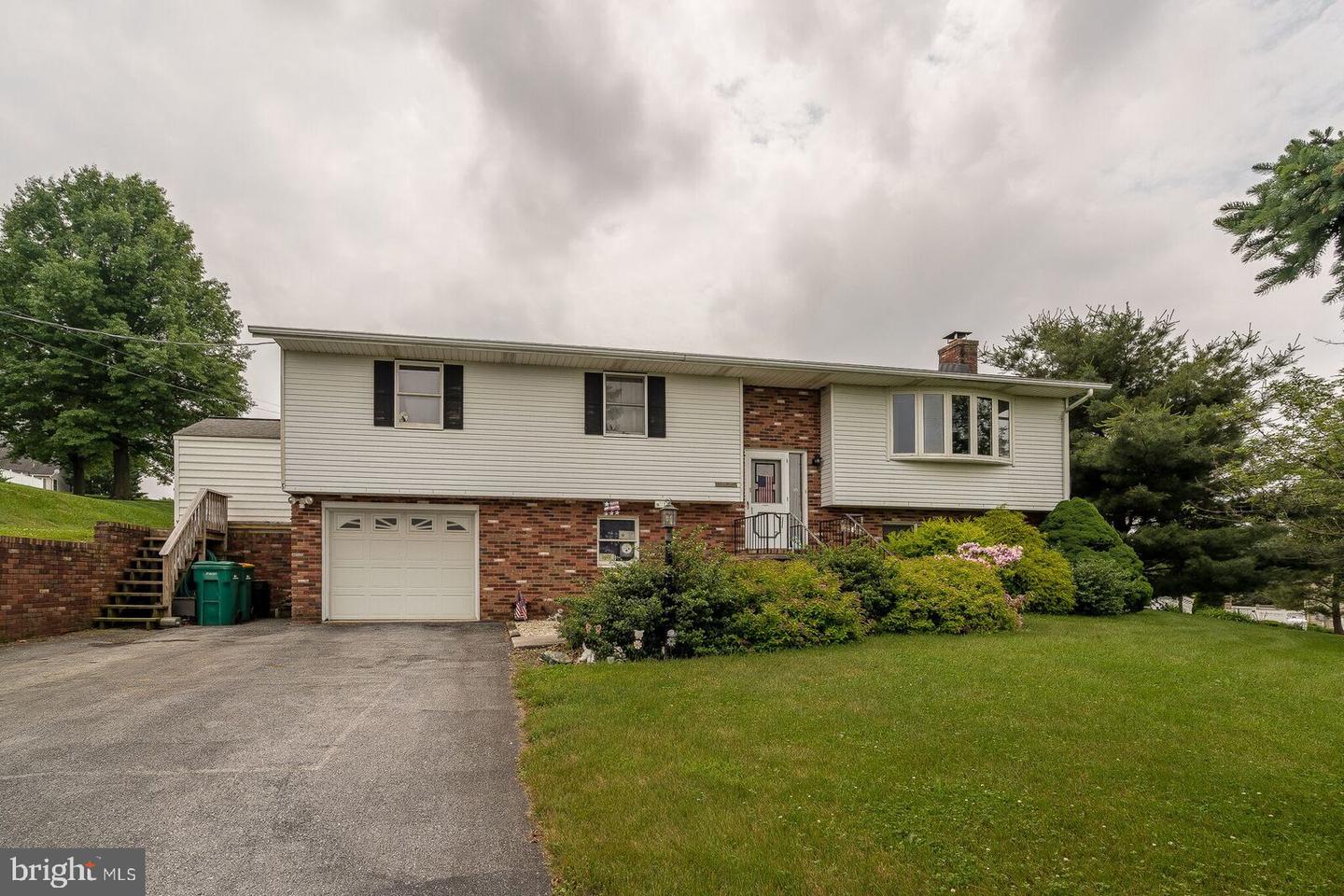 234 Lyndel Dr, Palmyra, PA 17078 MLS 1001795664 Coldwell Banker