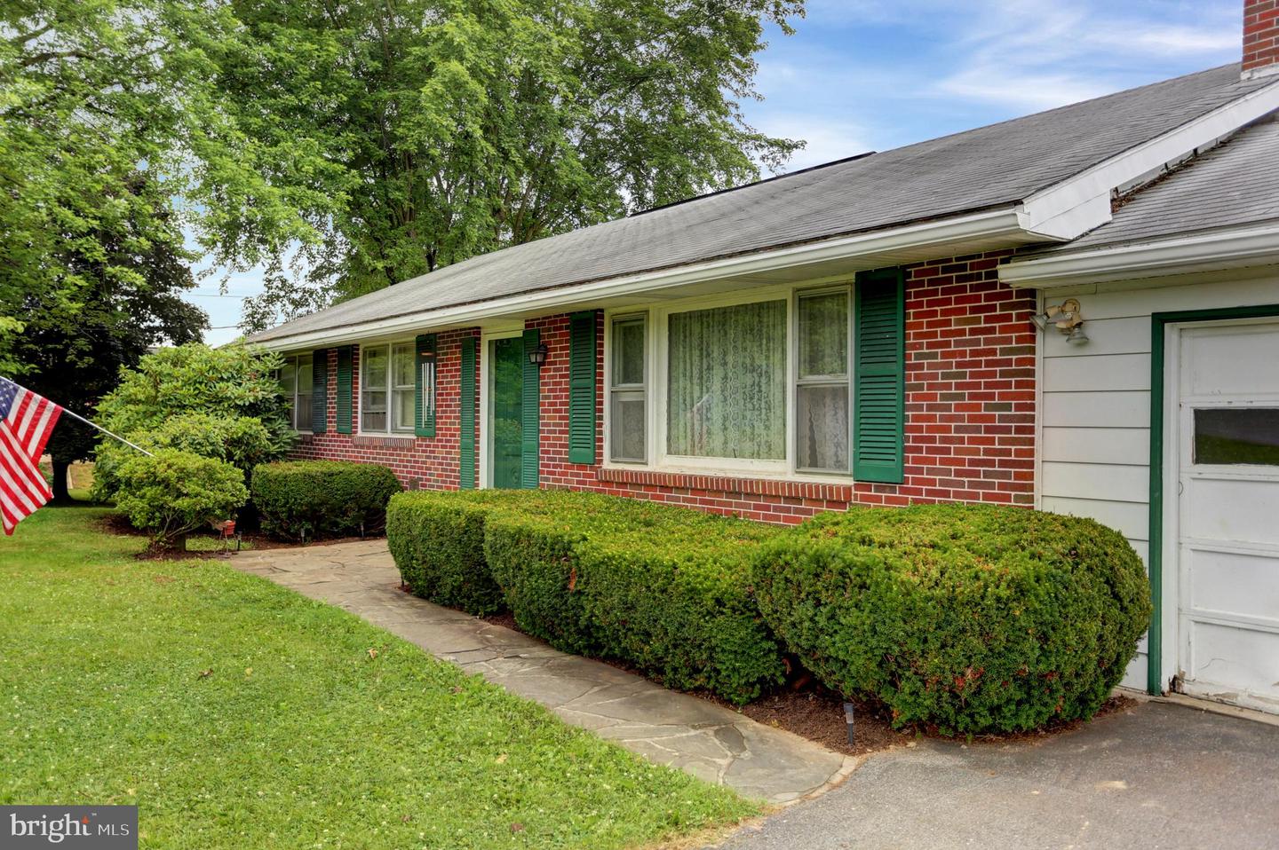 803 Sunbury St, Millerstown, PA 17062 MLS 1002004006 Coldwell Banker