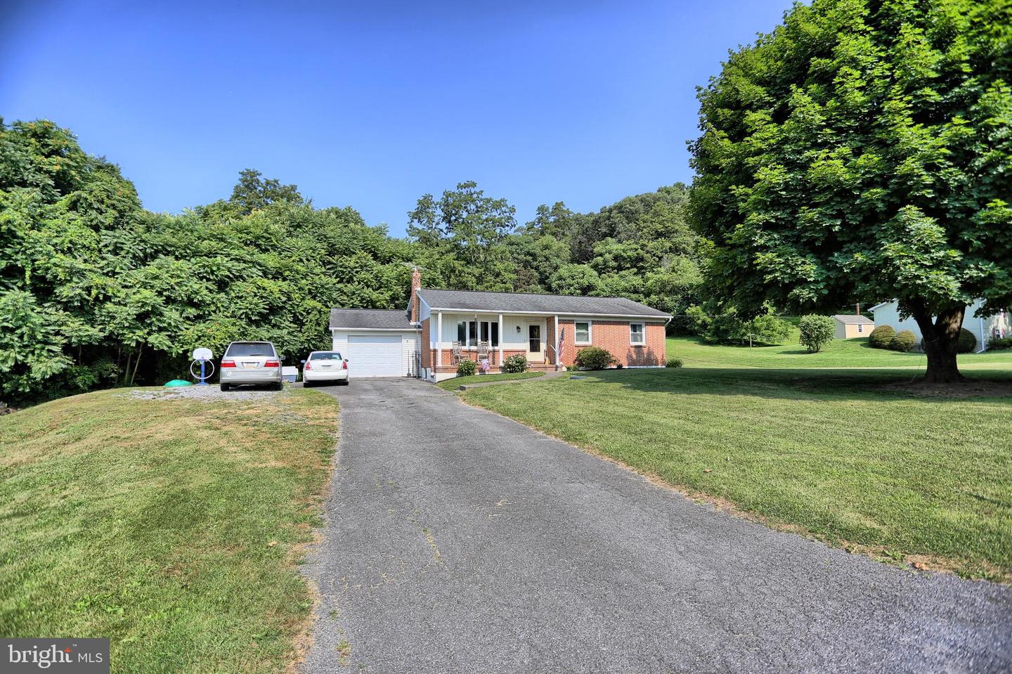 182 Nancy Dr, Thompsontown, PA 17094 MLS 1002074344 Coldwell Banker