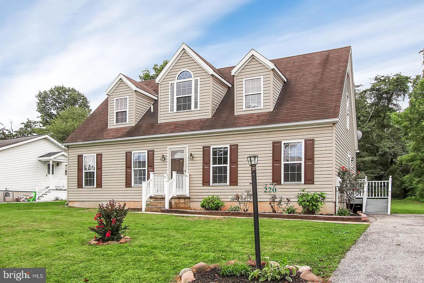 220 Ivy Dr, Manchester, PA 17345 MLS 1002278116 Coldwell Banker