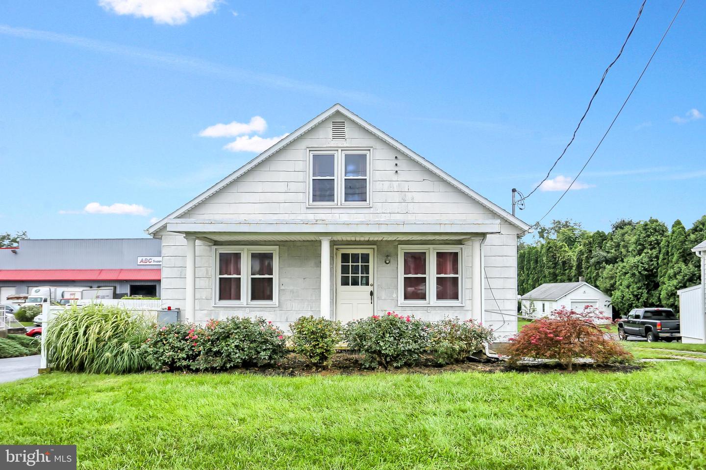 5239 Simpson Ferry Rd, Mechanicsburg, PA 17050 MLS 1002335538