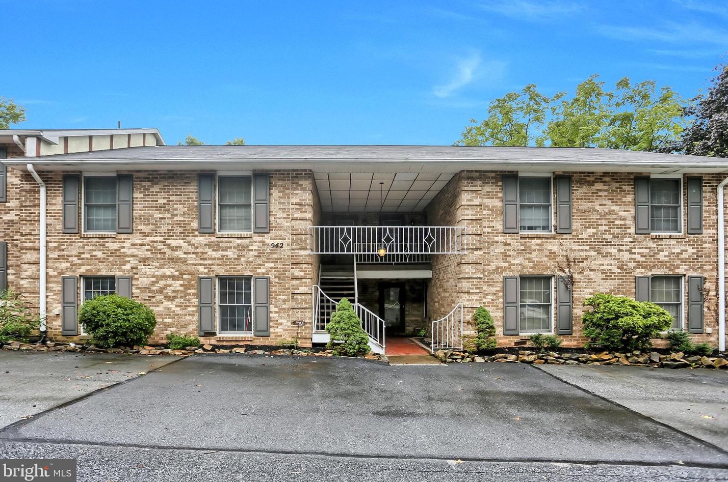 942 Innsbruck Dr, Hummelstown, PA 17036 MLS 1003397588 Coldwell Banker