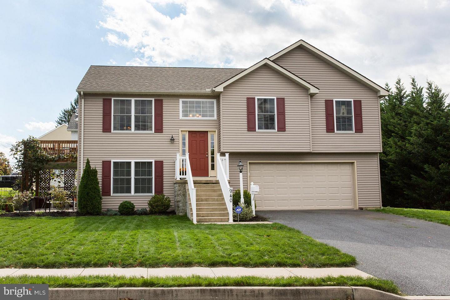 940 Elm Ave, Lancaster, PA 17603 MLS 1009958670 Coldwell Banker