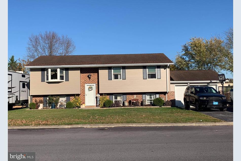 332 N 3rd St, McSherrystown, PA 17344 MLS PAAD113948 Coldwell Banker