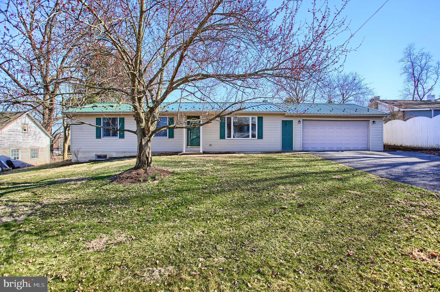 17 W Springville Rd, Boiling Springs, PA 17007 MLS PACB110986 Coldwell Banker