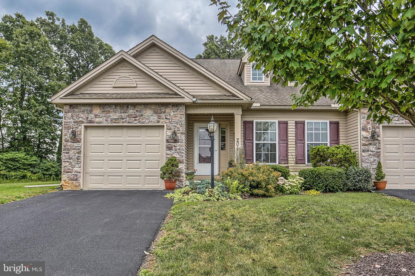 201 Stonehedge Dr, Carlisle, PA 17015 - MLS PACB116346 - Coldwell Banker