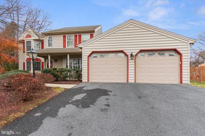 12 Carleton Court - Photo 1