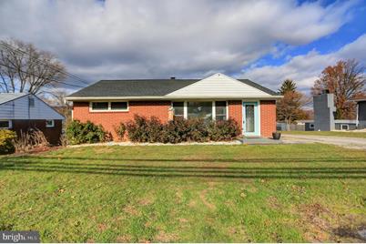 815 Wertzville Road - Photo 1