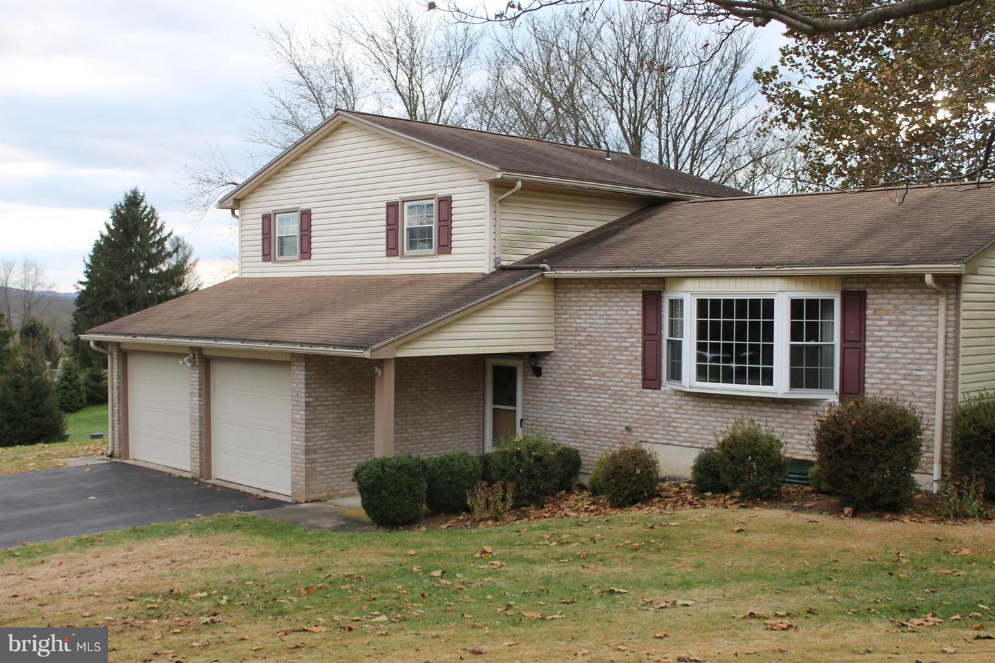 599 Trail Rd, Hummelstown, PA 17036 MLS PADA102624 Coldwell Banker