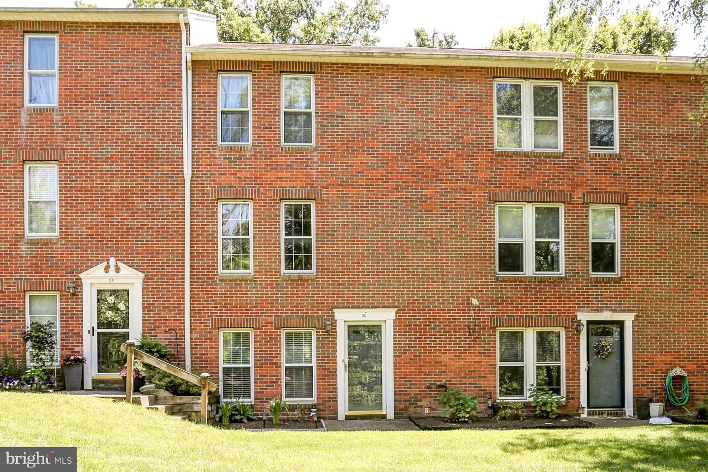 35 Fairfax Village, Harrisburg, PA 17112 MLS PADA112182 Coldwell Banker