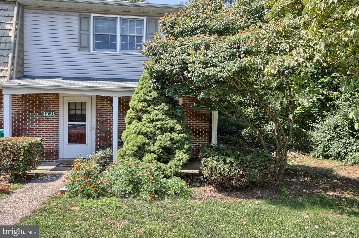 1231 Peggy Dr, Hummelstown, PA 17036 MLS PADA113622 Coldwell Banker