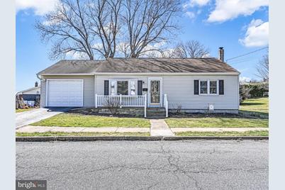 100 Evergreen St Hummelstown Pa 17036 Mls Pada131294 Coldwell Banker