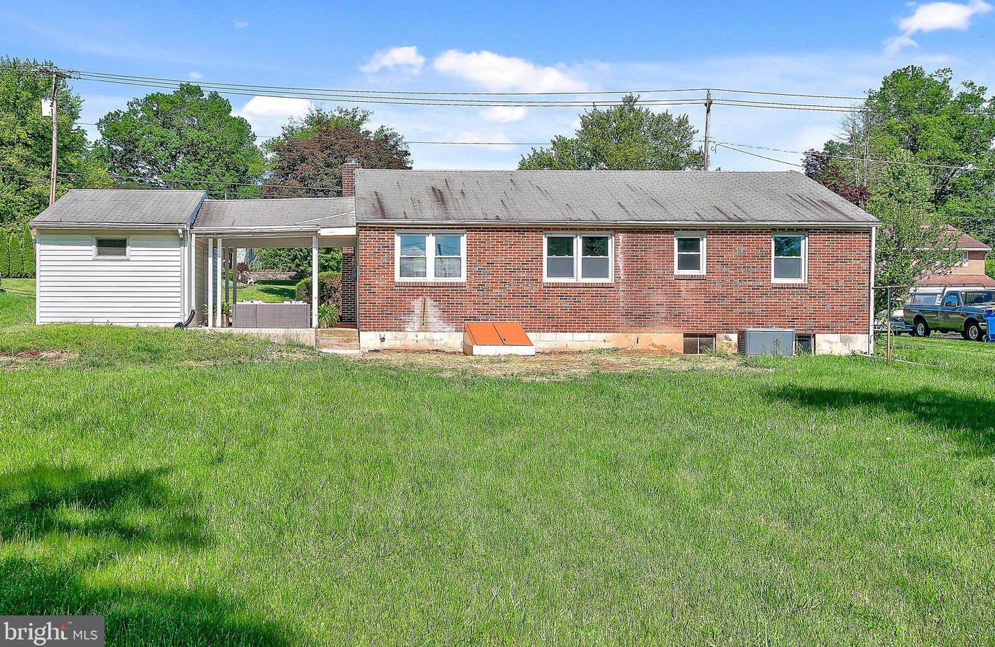 728 Adelia St, Hbg Inter Airp PA  17057-2803 exterior