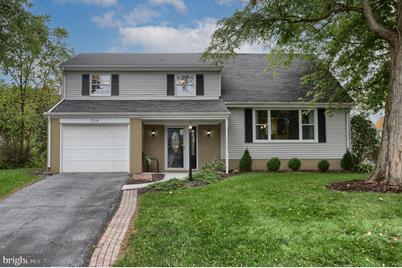 7710 Farmdale Avenue - Photo 1