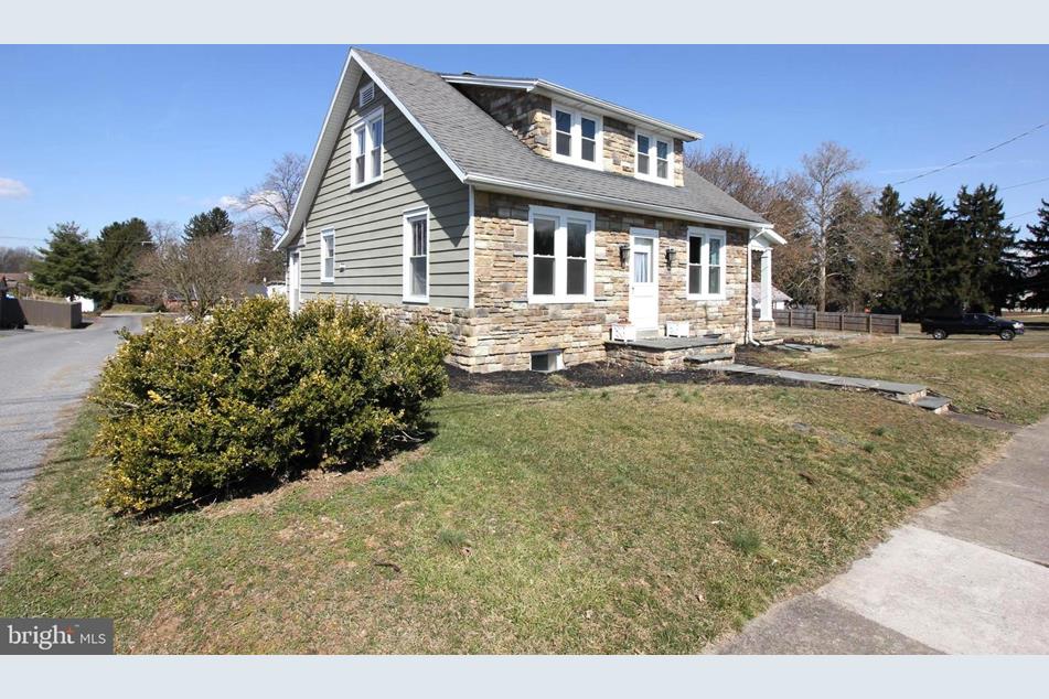 587 Stouffer Ave, Chambersburg, PA 17201 MLS PAFL161288 Coldwell Banker