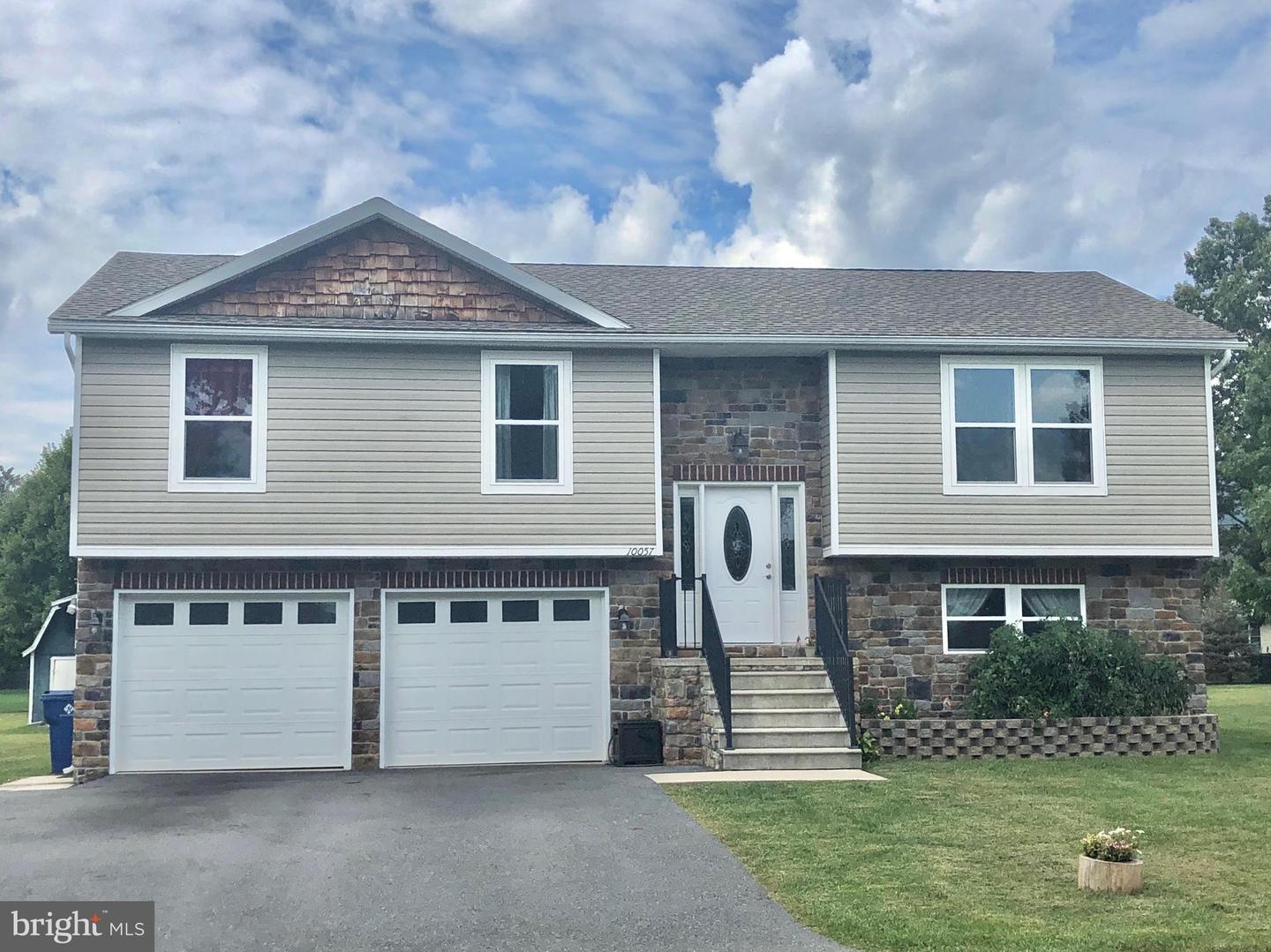 10057 Blue Jay Cir, Orrstown, PA 17244 MLS PAFL168438 Coldwell Banker