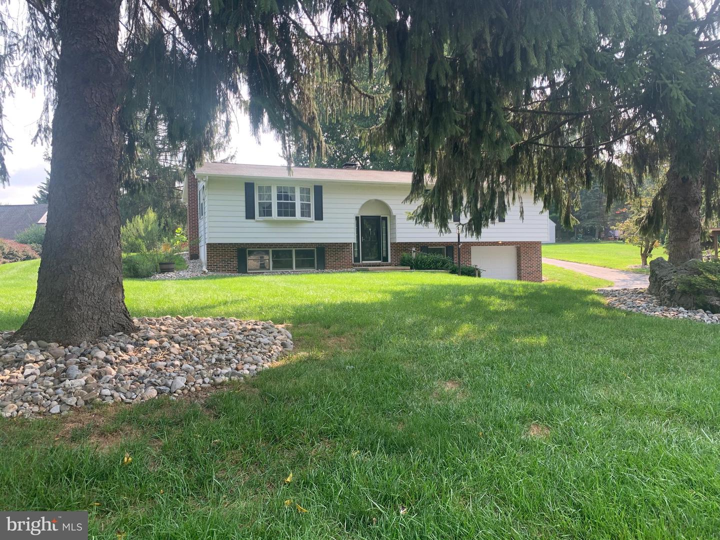 306 Eckman Rd, Lancaster, PA 17603 - MLS PALA169218 - Coldwell Banker