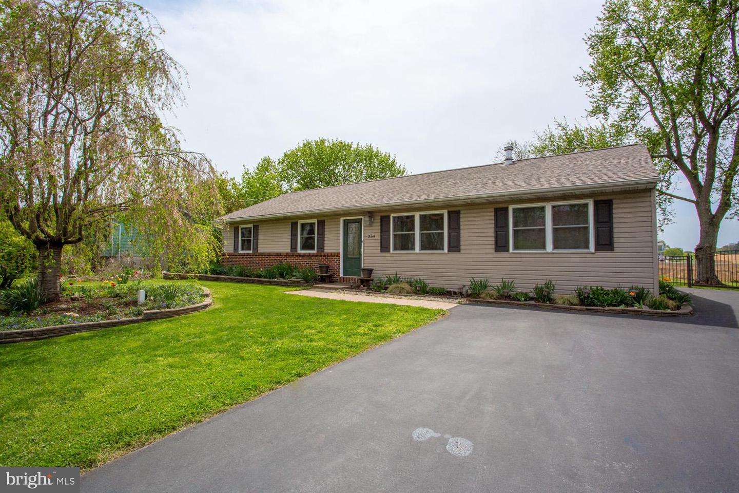 254 Old Leacock Rd, Gordonville, PA 17529 MLS PALA181128 Coldwell