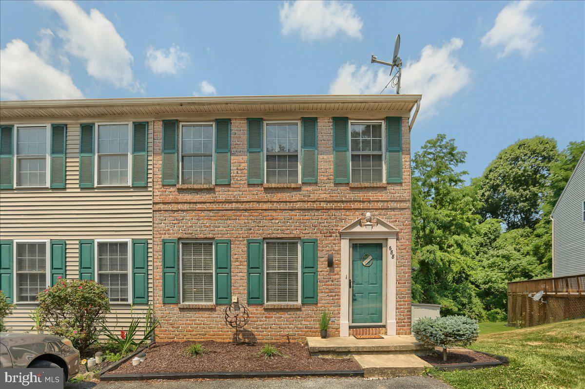 688 Rockwood Dr, Elizabethtown, PA 17022 MLS PALA2001148 Coldwell