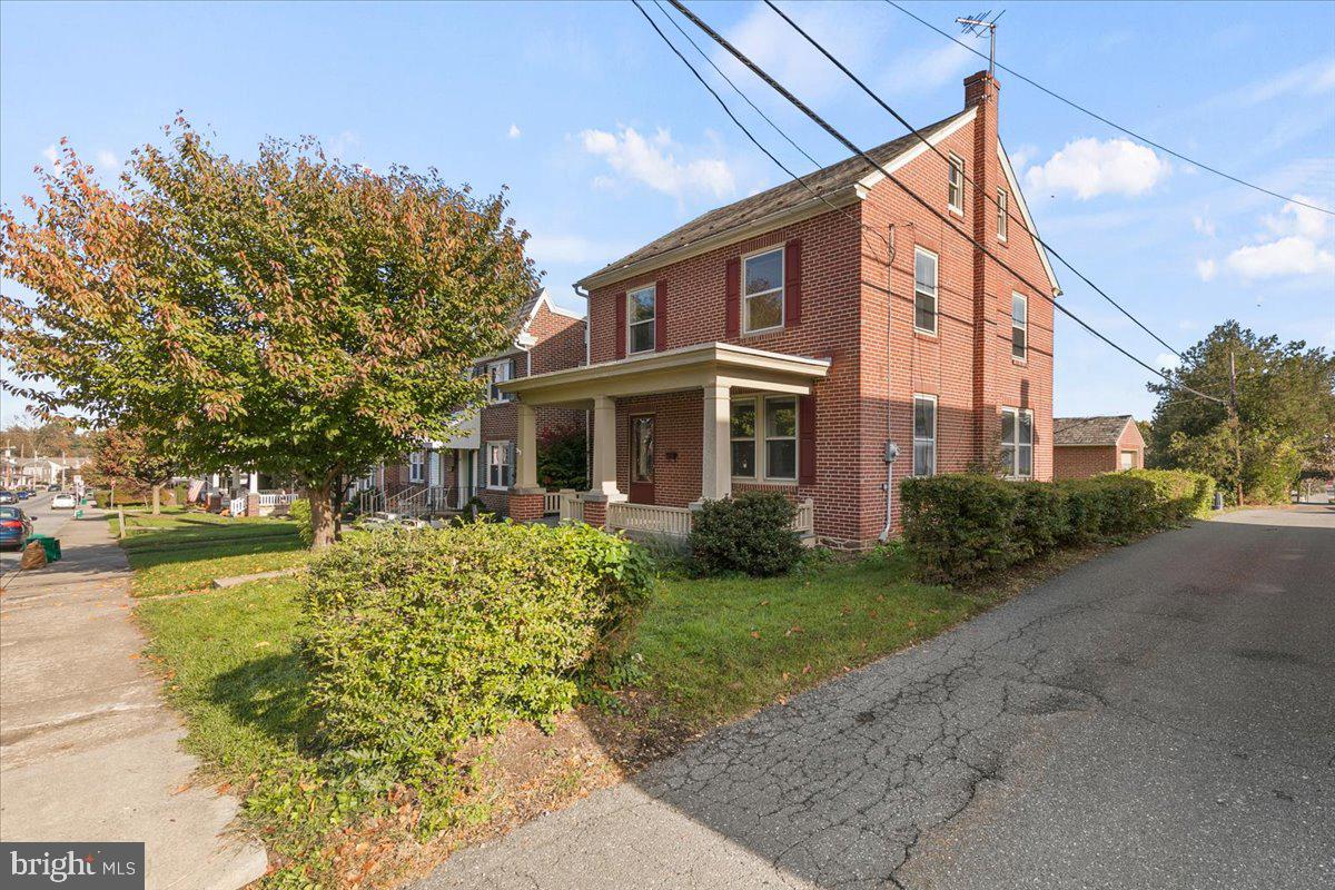 19 W Sunset Ave, Ephrata, PA 17522 MLS PALA2007688 Coldwell Banker