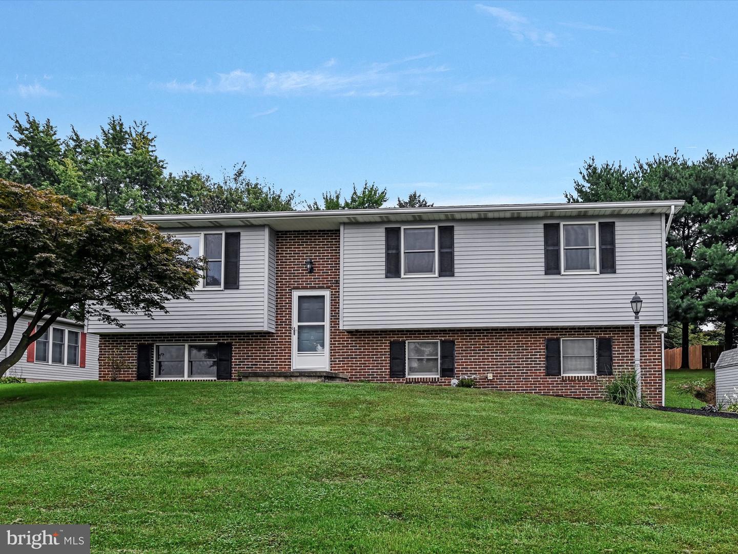 909 Sycamore Ln, Lebanon, PA 17046 - MLS PALN2001310 - Coldwell Banker