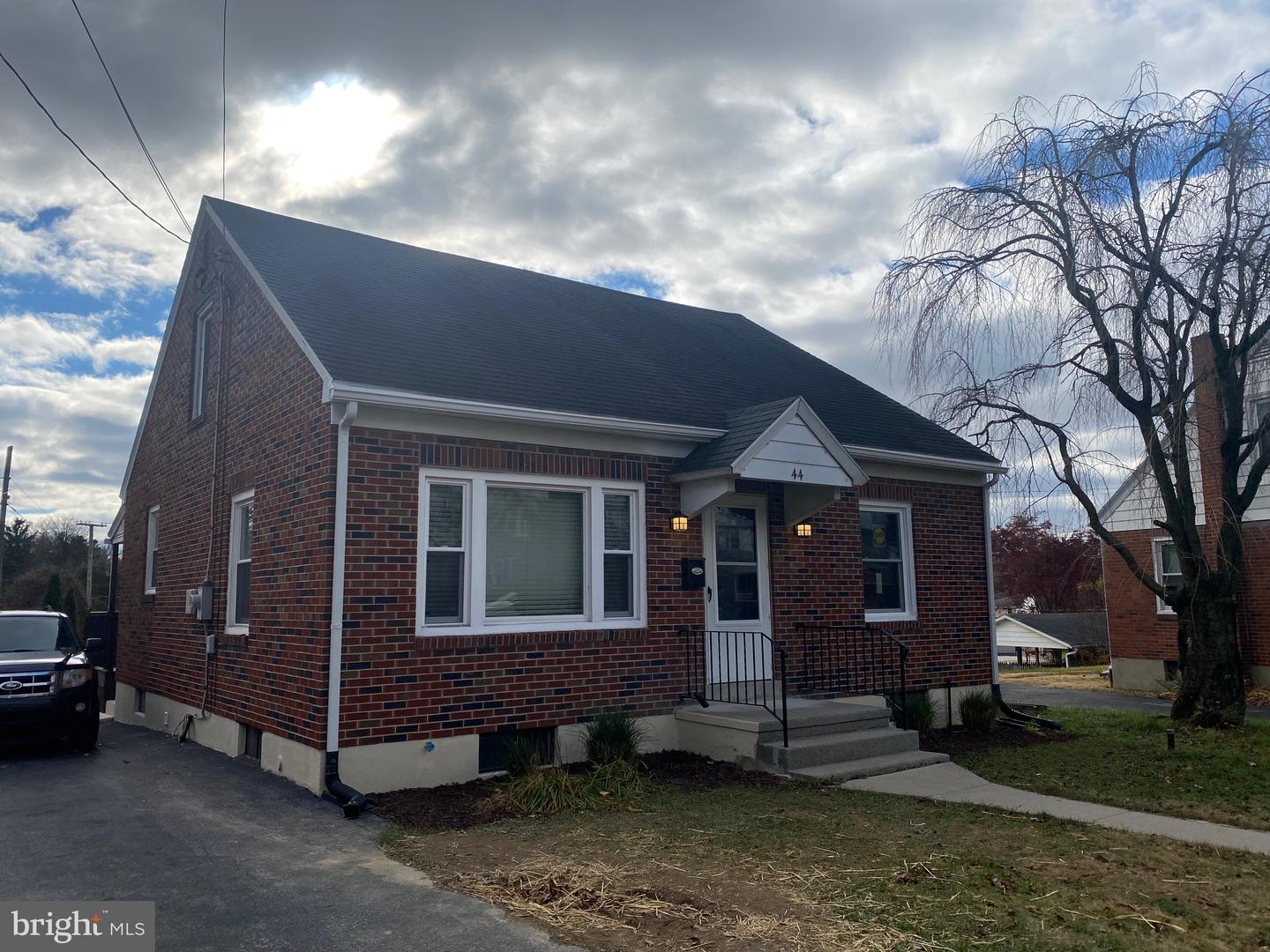 44 E Pershing Ave, Lebanon, PA 17042 MLS PALN2002560 Coldwell Banker