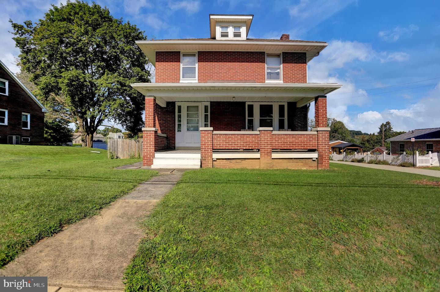 300 N Main St, Spring Grove, PA 17362 MLS PAYK123876 Coldwell Banker