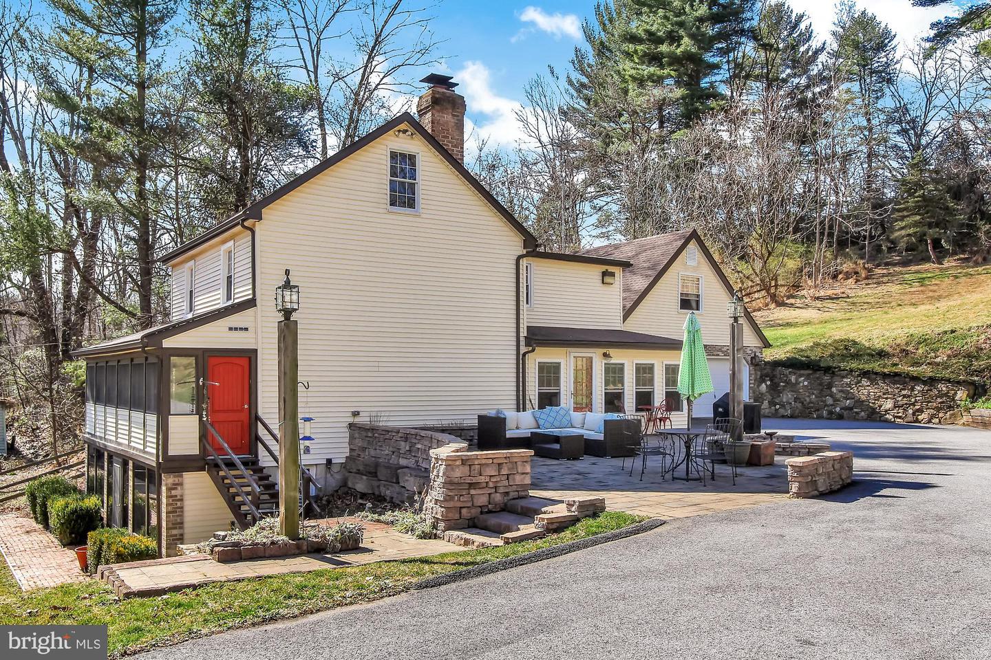 80 W Center St, Glen Rock, PA 17327 MLS PAYK135426 Coldwell Banker