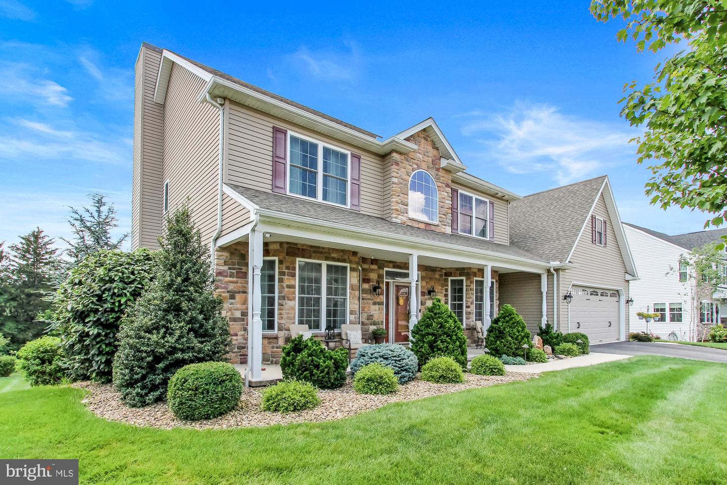 1245 Copper Beech Dr, York, PA 17403 MLS PAYK2002056 Coldwell Banker