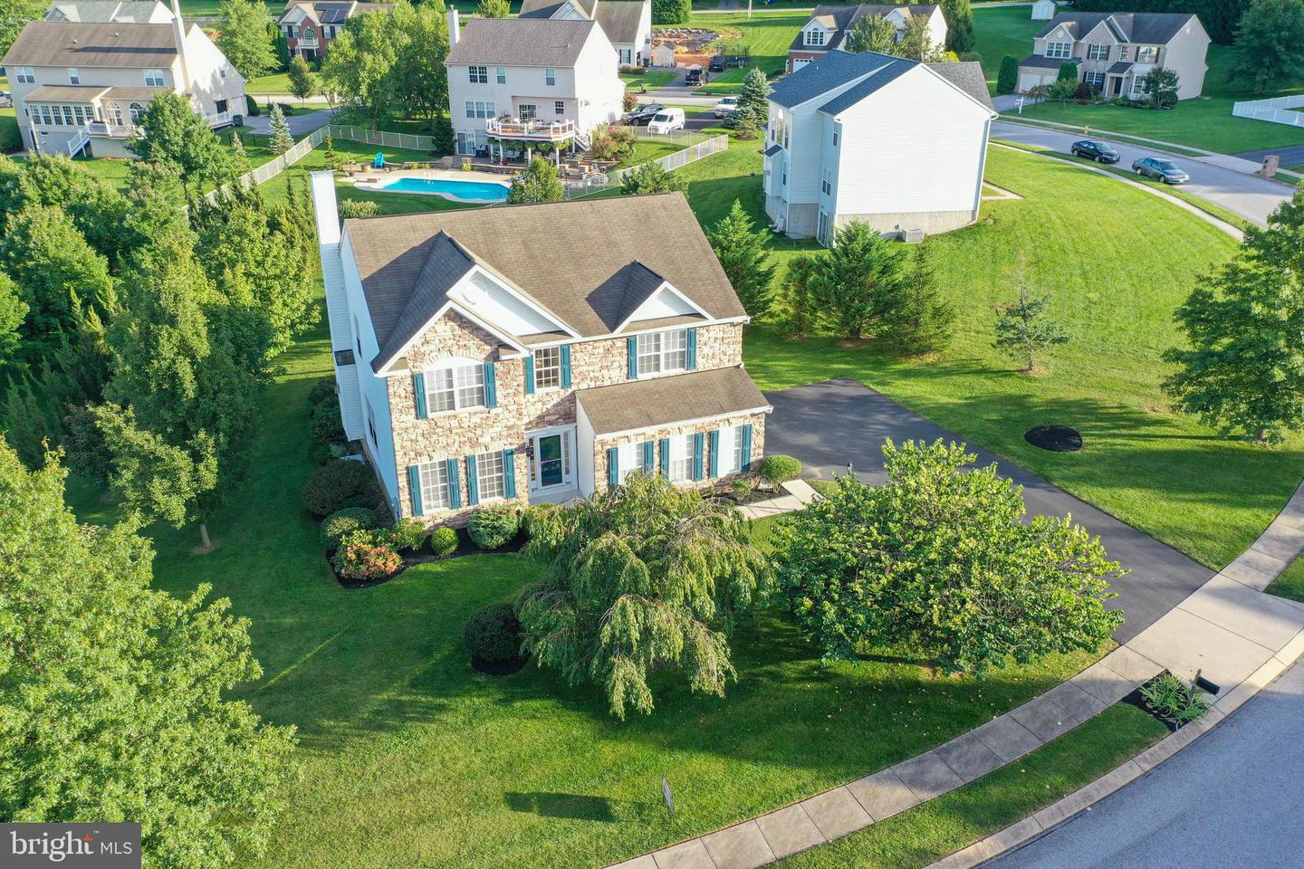 690 Clydesdale Dr, York, PA 17402 MLS PAYK2006592 Coldwell Banker