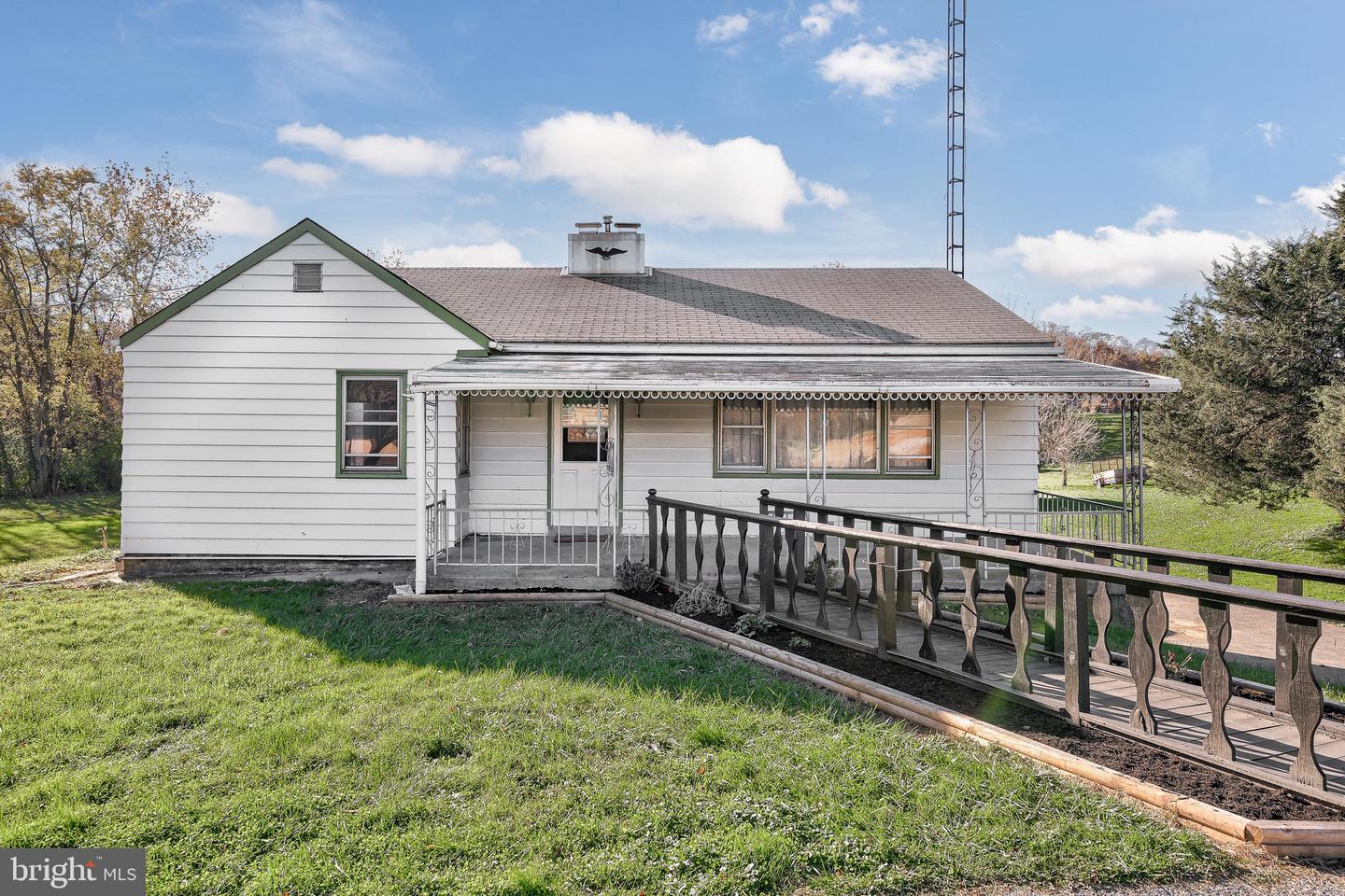 1460 Freysville Rd, York, PA 17406 MLS PAYK2009206 Coldwell Banker