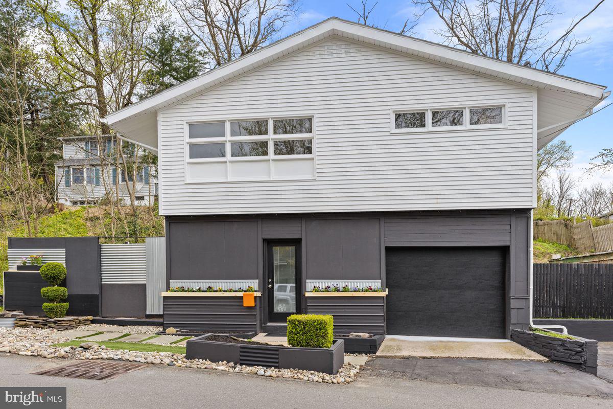 93 Swan St, Lambertville, NJ 08530 MLS NJHT2000830 Coldwell Banker