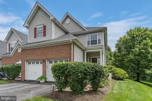 17 Paddock Ln, Flemington, NJ 08822 - Photo 1