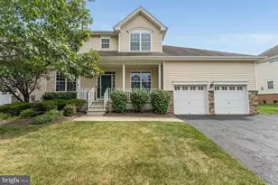 5 Stable Ln, Flemington, NJ 08822 - Photo 1