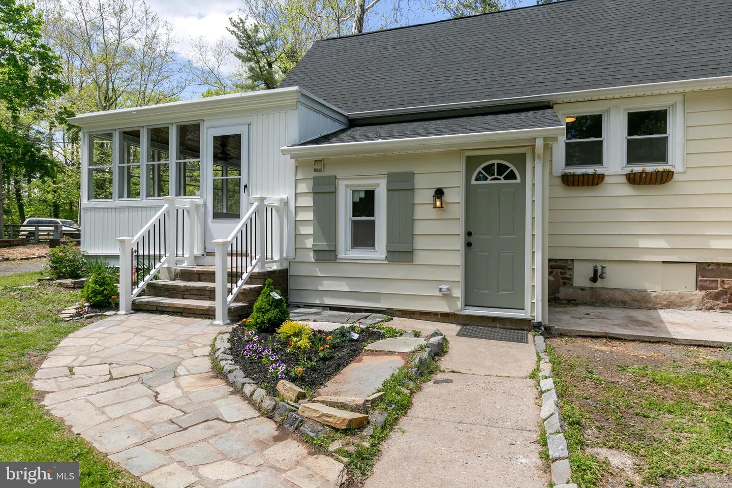 37 Wilburtha Rd, Ewing Township, NJ 08628 MLS NJME2016544 Coldwell