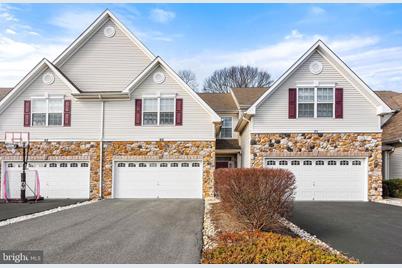 69 Haddon Court, Pennington, NJ 08534 - Photo 1