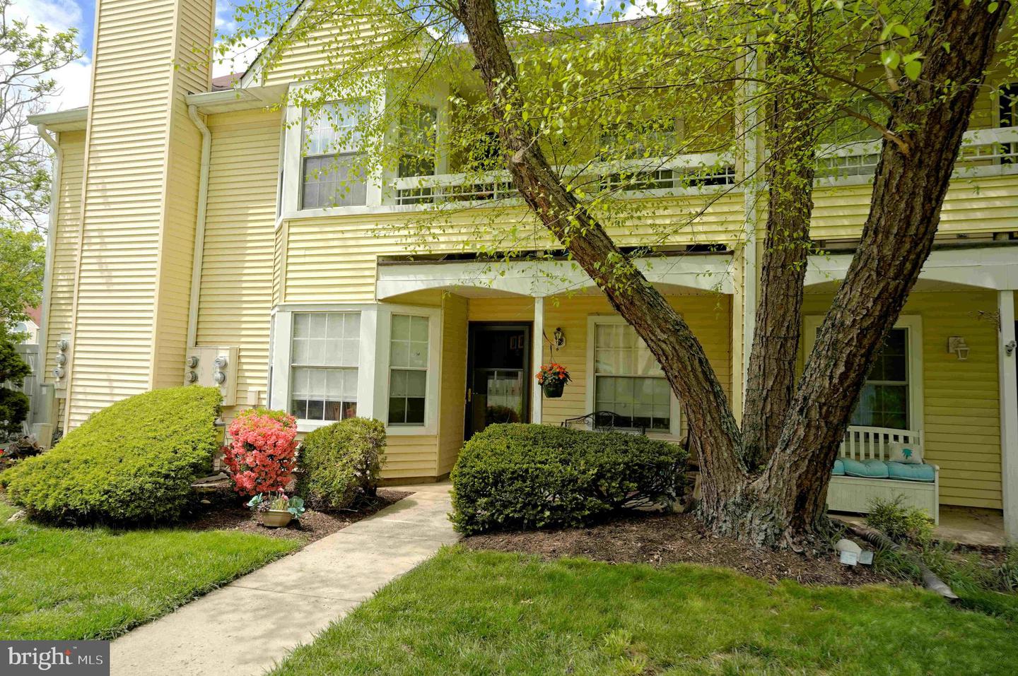 25 Dennis Ct, Hightstown, NJ 08520 MLS NJME2028926 Coldwell Banker