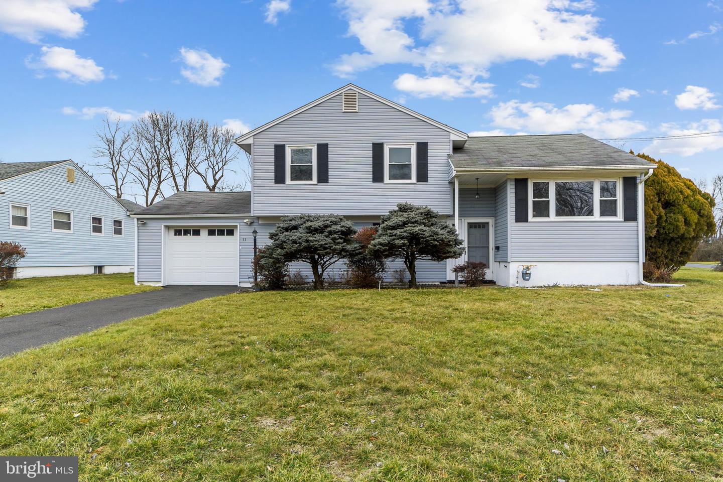 11 Sherbrooke Rd, Ewing Township, NJ 08638 MLS NJME2029100 Coldwell