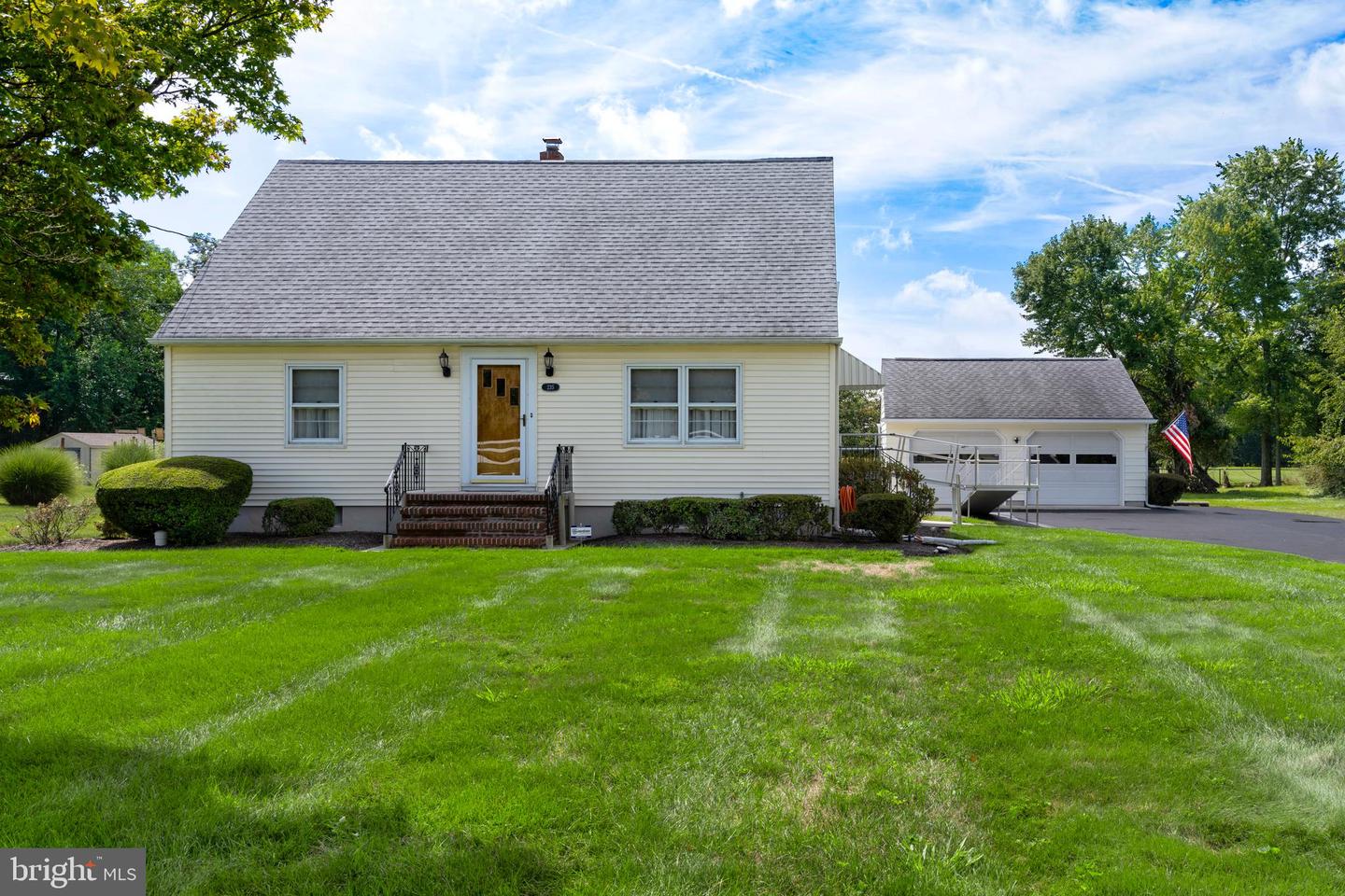 235 Pennington Lawrenceville Rd, Pennington, NJ 08534 MLS NJME2034094