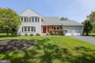 13 Wellesley Ct, Princeton Junction, NJ 08550 - Photo 1